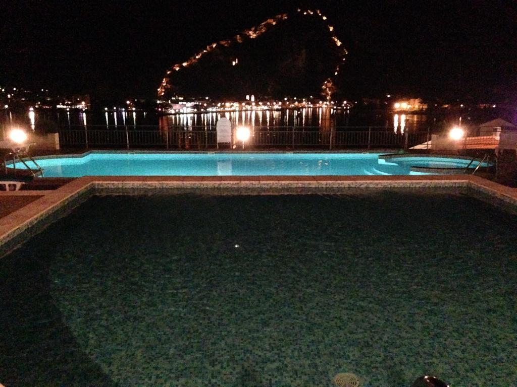 קוטור Apartment Fjord Waterfront מראה חיצוני תמונה